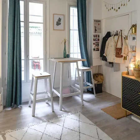Zen And Charming Apt On The Ground Floor In Paris Apartment *